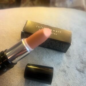 Julie Hewett Los Angeles